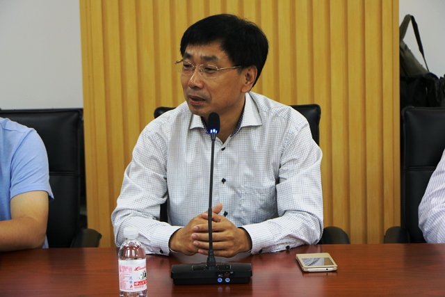 公司领导出席座谈会 赵明超摄影