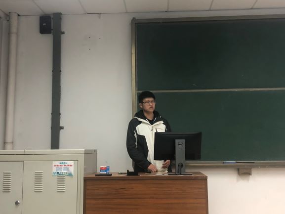 辅导员刘伟做动员  孙宁摄影