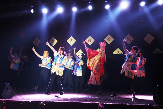 化工系《厉害了我的化工》 李博一摄影