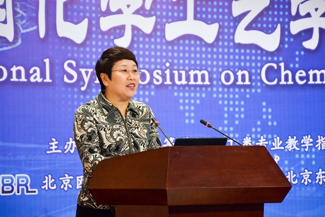 副董事长张玲玲致辞 李博一 摄影 副董事长张玲玲致辞 李博一 摄影