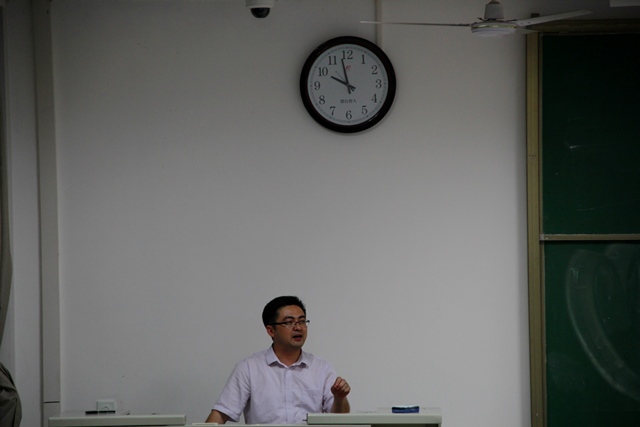 党委副书记王迅讲话 王永鑫摄影 党委副书记王迅讲话 王永鑫摄影