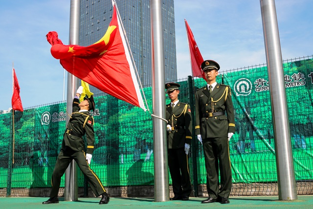 升国旗--刘冰摄影