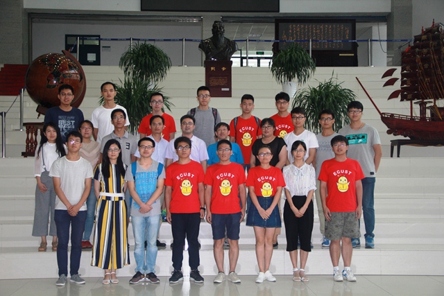 集体合影  魏孟吉摄影