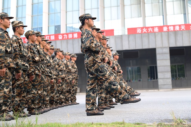 正步训练 纪洪洋摄影 正步训练 纪洪洋摄影