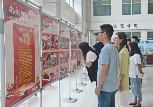 公司展出主题图文展 魏孟吉摄影 公司展出主题图文展 魏孟吉摄影