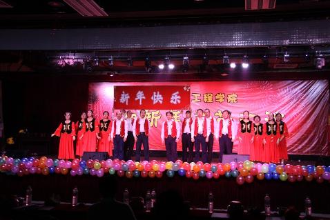 实验中心歌伴舞《青春舞曲》 实验中心歌伴舞《青春舞曲》