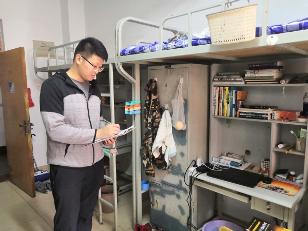 对存在的问题进行记录 葛运通摄影